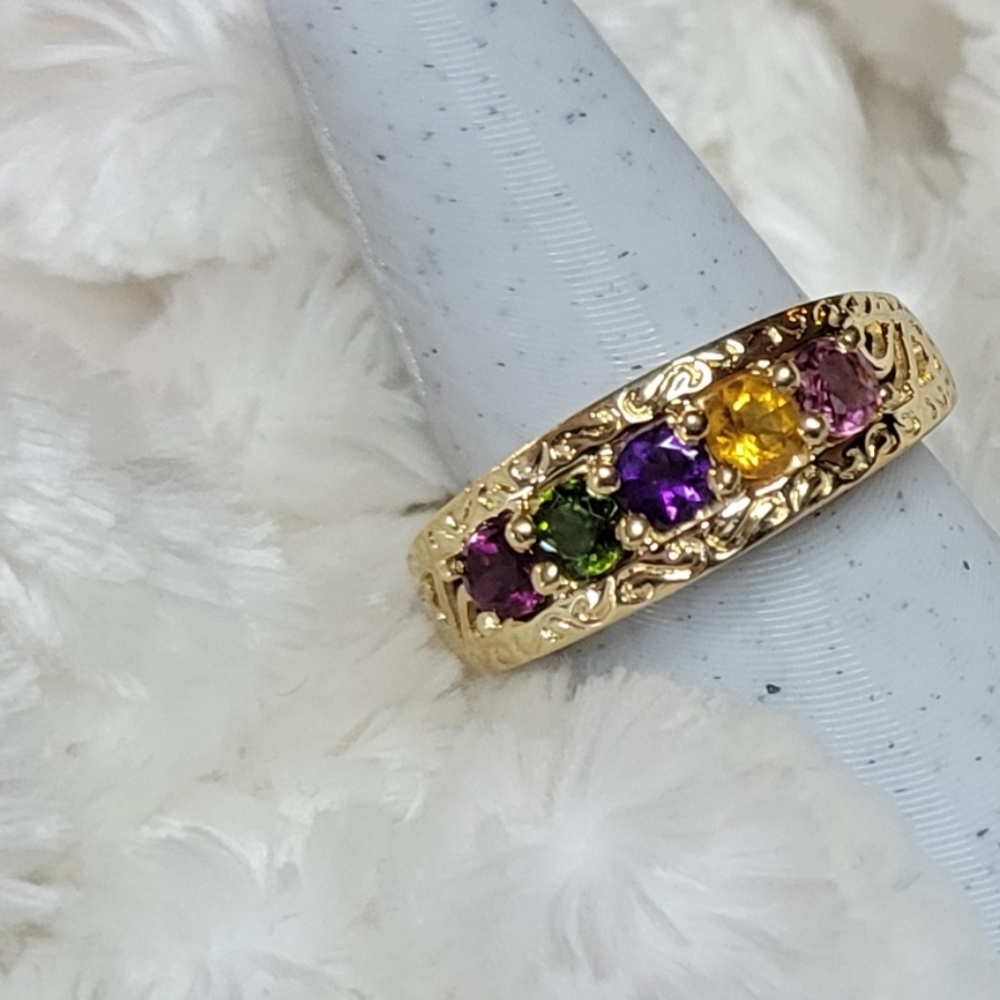 14k Yellow Gold Multi-Stone Ring with Purple, Green, and Yellow Gems